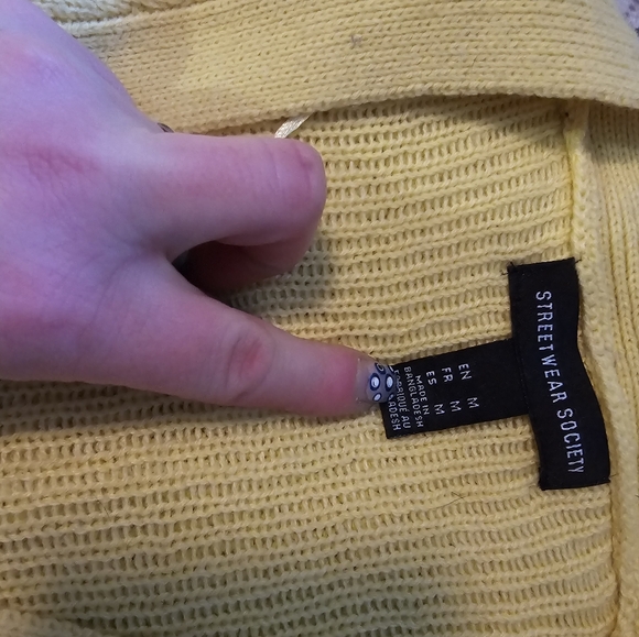 Cardigan - Picture 1 of 2